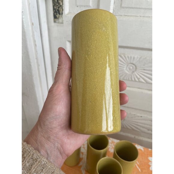 Vintage MCM Dryden Pottery Tumbler Glasses Set of 4 Yellow/Green - Picture 3 of 9